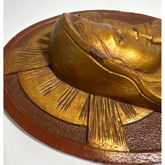 Vintage Mother Mary Gold Toned Carved Resin 3D Wall Plaque 7" - Picture 7 of 9